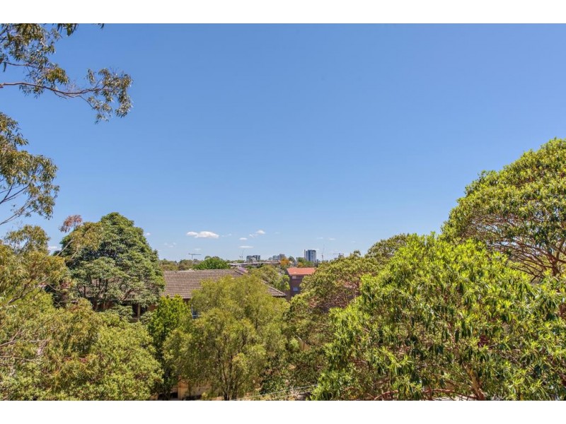 8/7 The Avenue, Ashfield NSW 2131