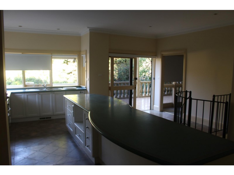 2 Holdsworth Avenue, St Leonards NSW 2065