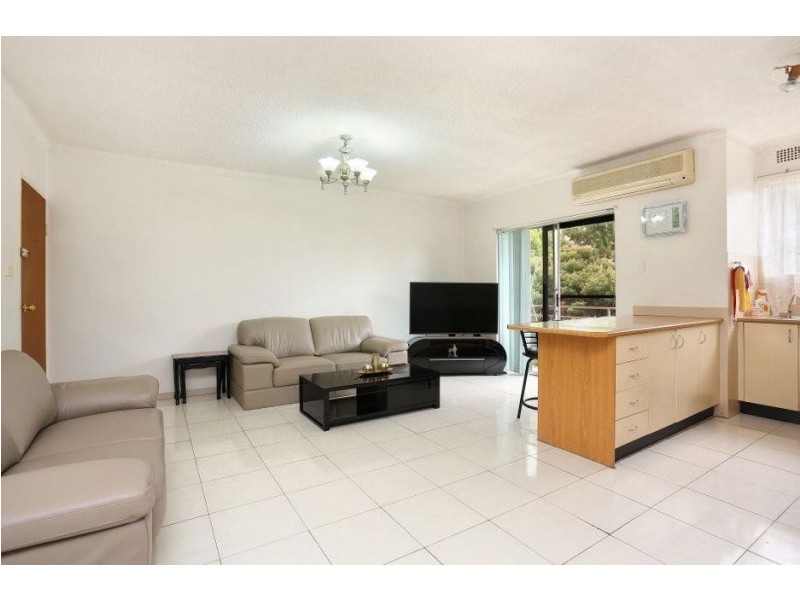 3/7 York Street, Fairfield NSW 2165