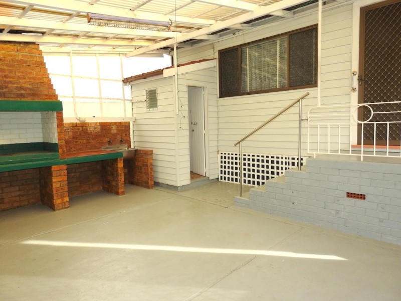 6 Thomas  Street, Fairfield NSW 2165