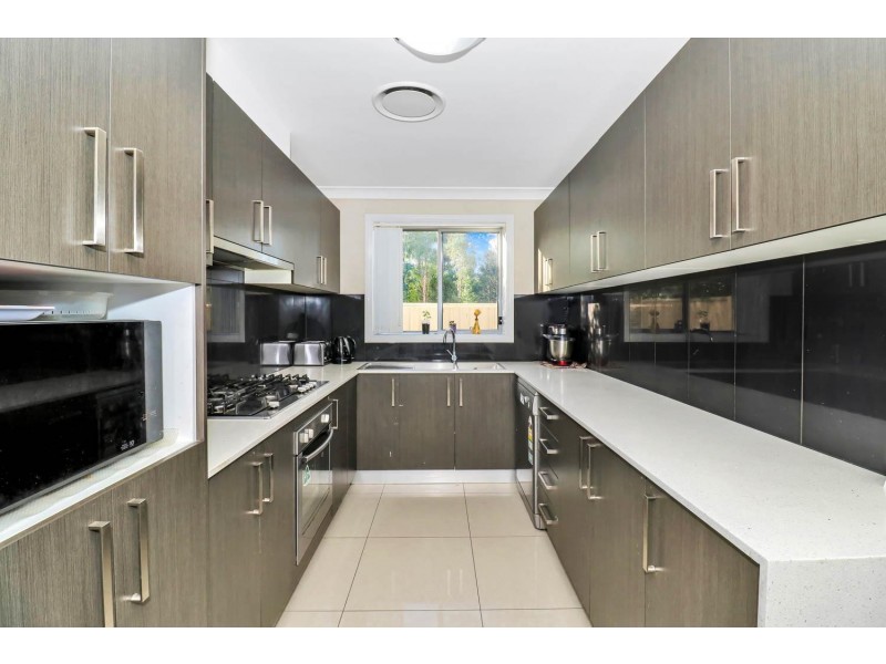 21/131 Hyatts Road, Plumpton NSW 2761