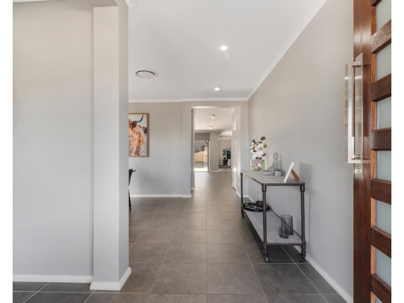 10 Orlando Street, Oran Park NSW 2570