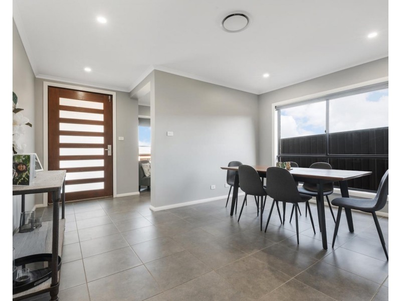 10 Orlando Street, Oran Park NSW 2570