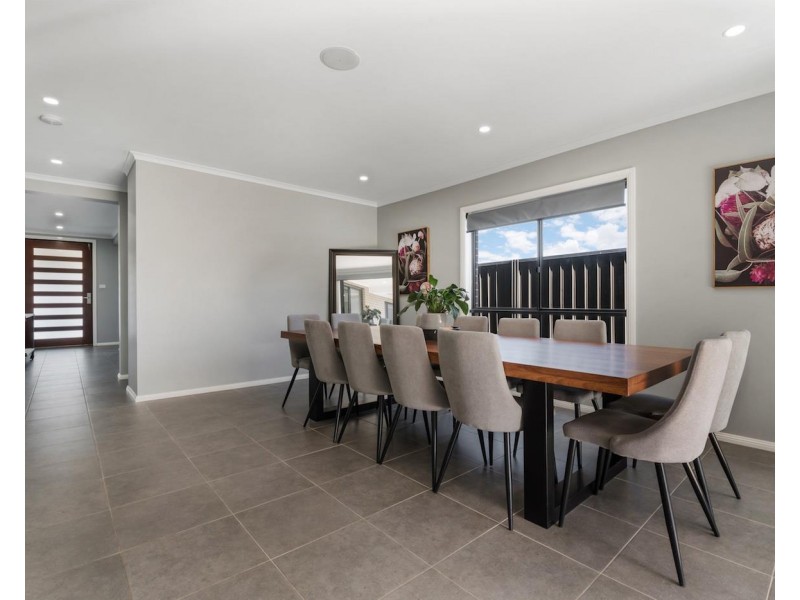 10 Orlando Street, Oran Park NSW 2570