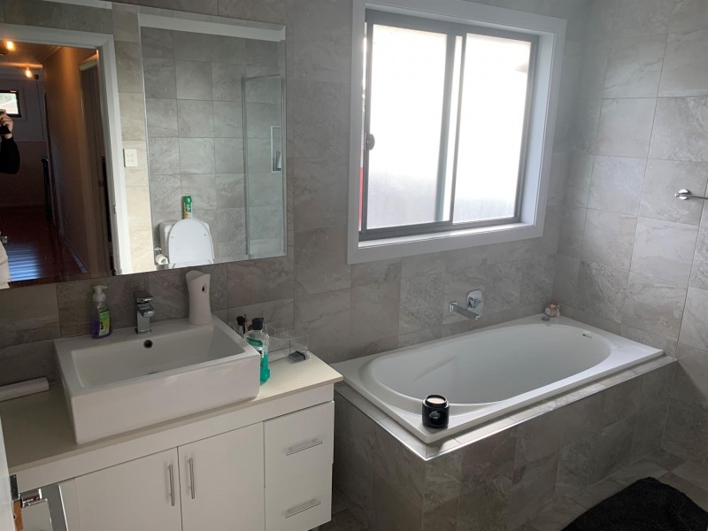 5 Macedon Street, Minto NSW 2566