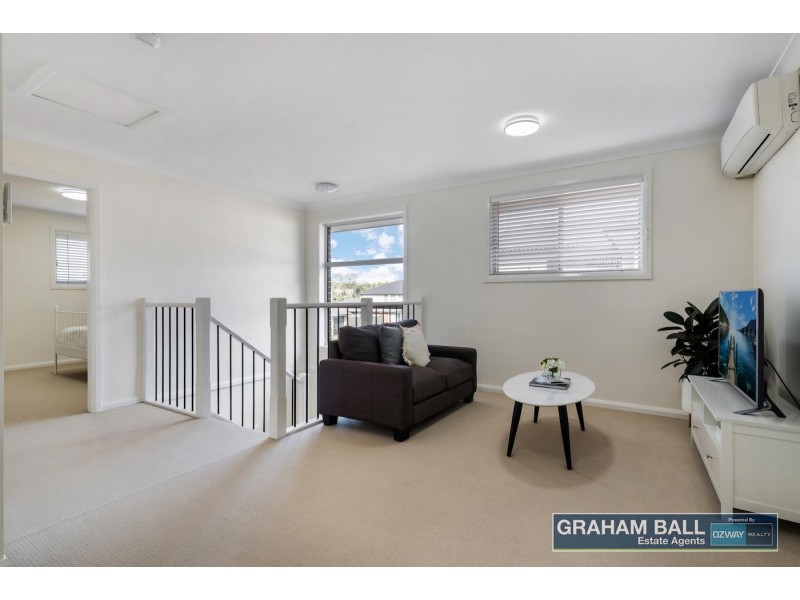 8 Murrumbidgee Street, Gregory Hills NSW 2557