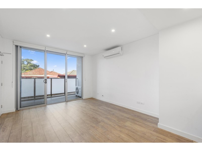 G01/10-12  Burwood  Road, Burwood NSW 2134