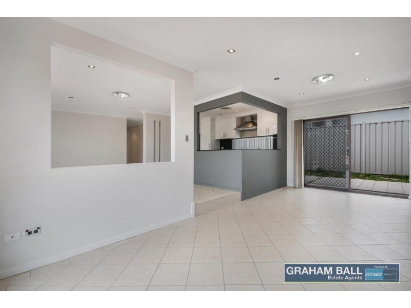 8 Castlereagh Street, Bossley Park NSW 2176