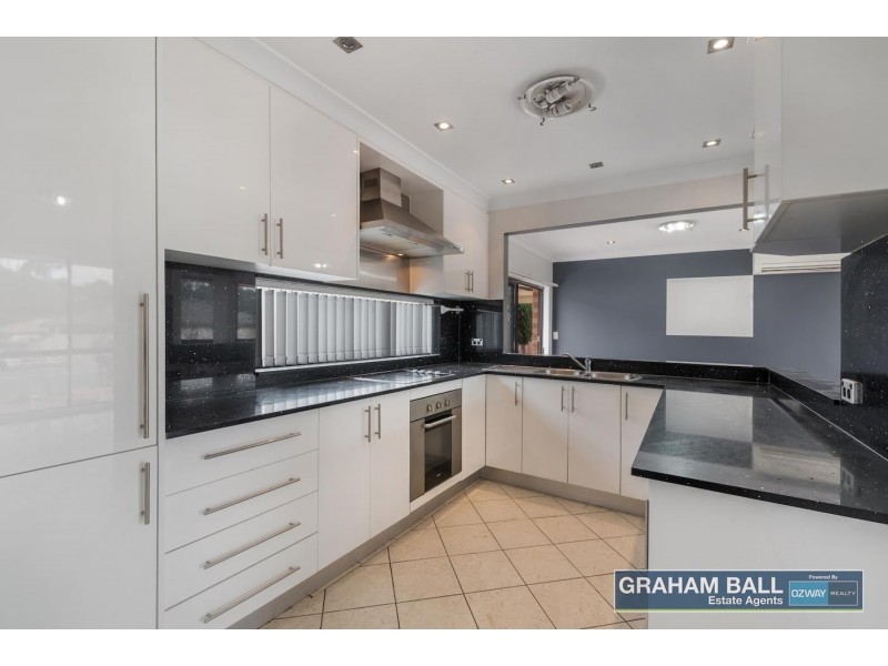 8 Castlereagh Street, Bossley Park NSW 2176