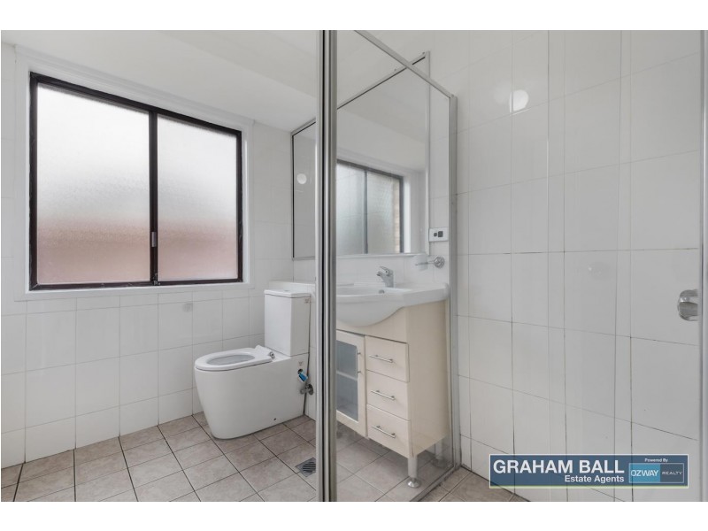 8 Castlereagh Street, Bossley Park NSW 2176