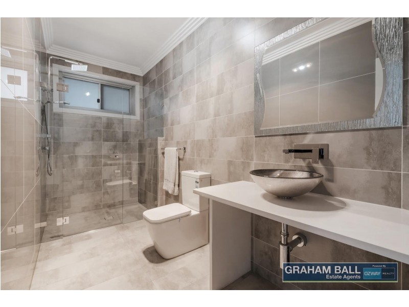 2 Heysen Street, Abbotsbury NSW 2176