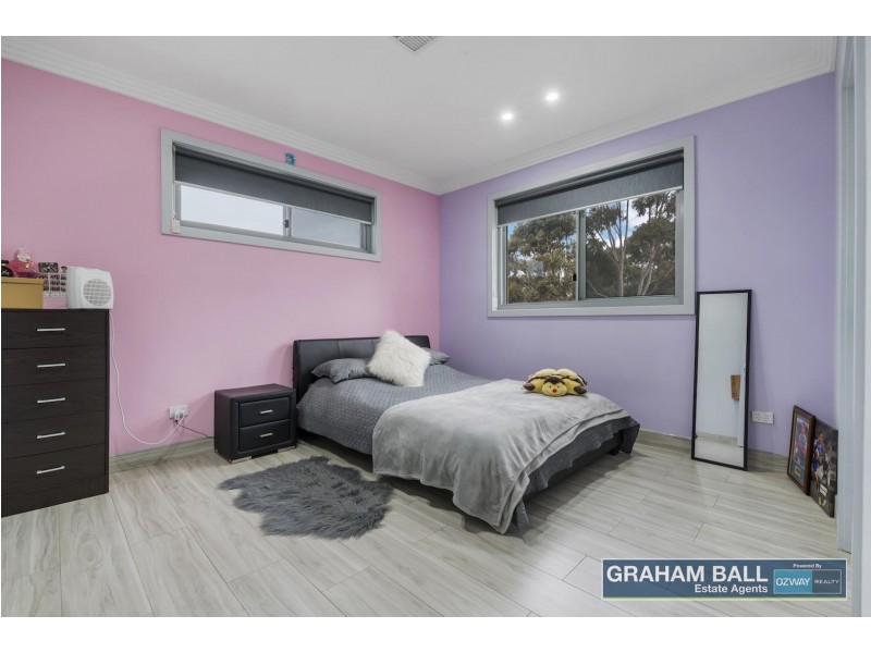 2 Heysen Street, Abbotsbury NSW 2176