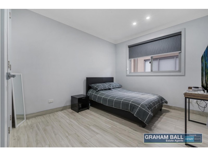 2 Heysen Street, Abbotsbury NSW 2176