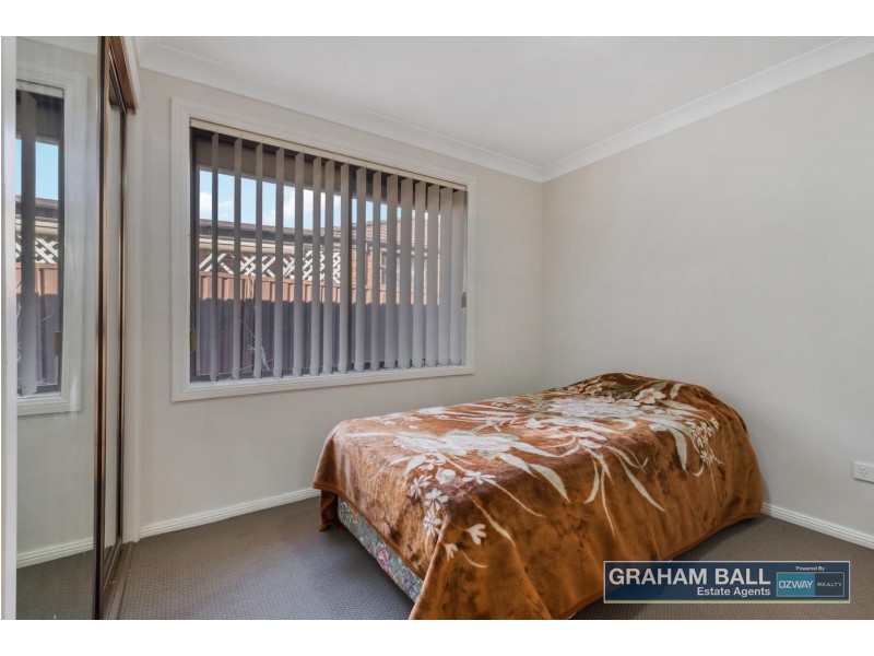 6 Hurkett Place, Bossley Park NSW 2176