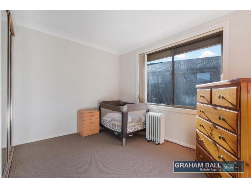 6 Hurkett Place, Bossley Park NSW 2176