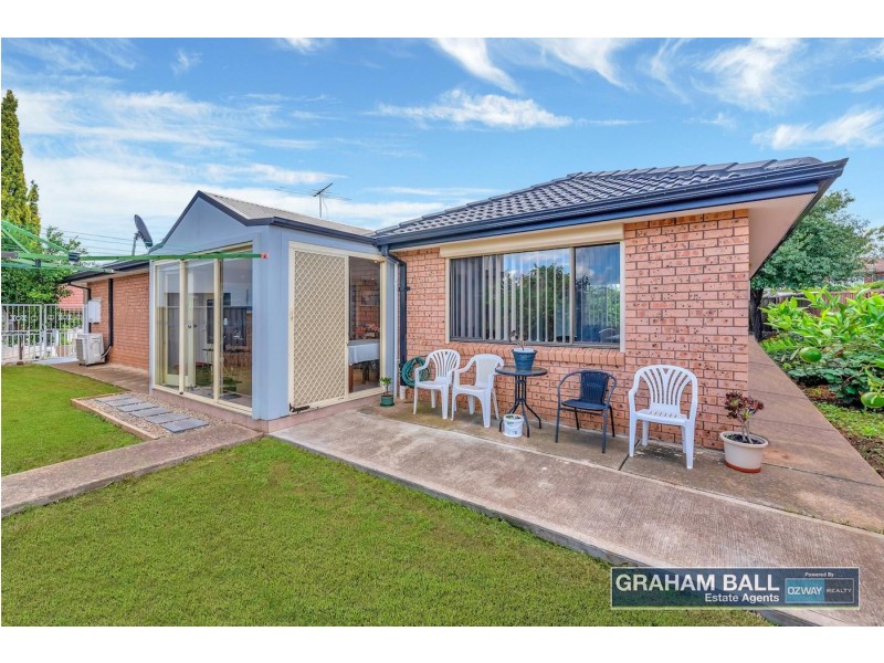 6 Hurkett Place, Bossley Park NSW 2176