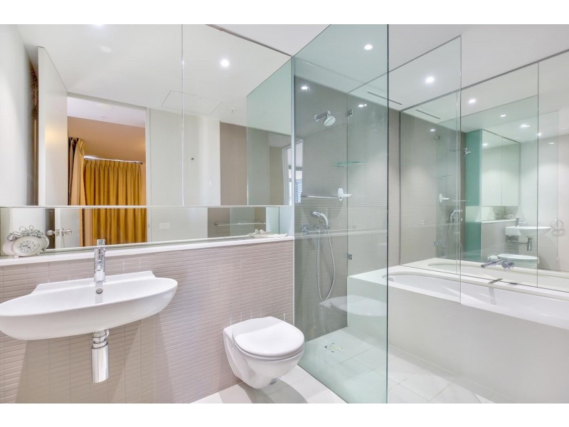 1206/1 Sterling Circuit, Camperdown NSW 2050