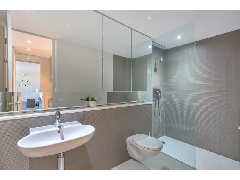 1206/1 Sterling Circuit, Camperdown NSW 2050