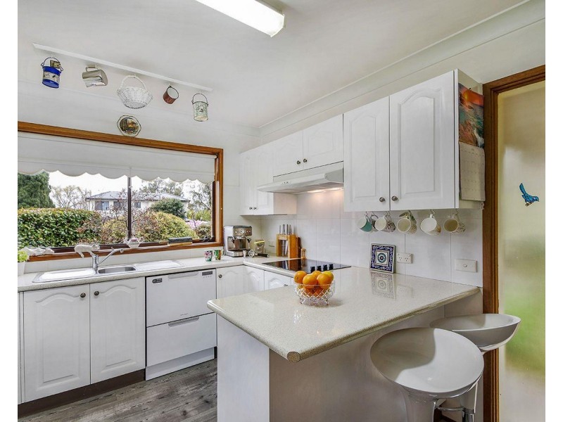8 Denham Close, Moss Vale NSW 2577