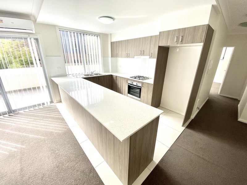 4/48-52 Warby Street, Campbelltown NSW 2560