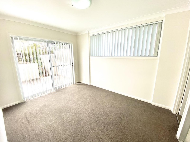 4/48-52 Warby Street, Campbelltown NSW 2560