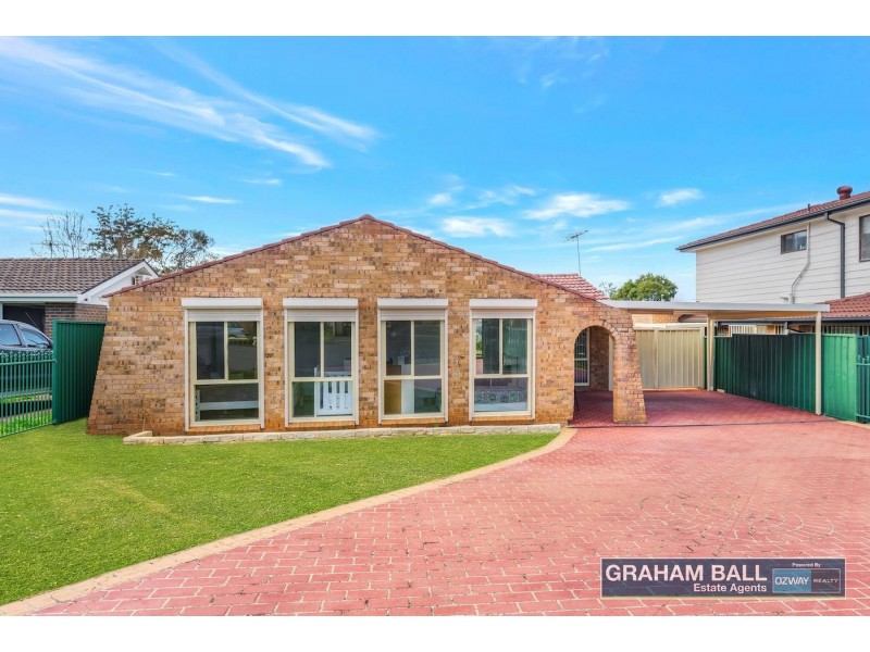 5 Hope Crescent, Bossley Park NSW 2176