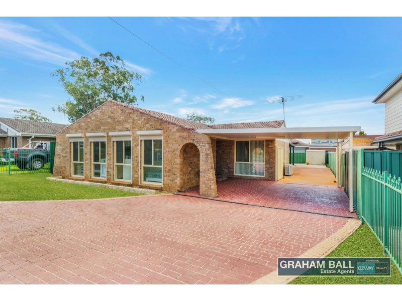 5 Hope Crescent, Bossley Park NSW 2176