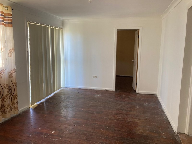 10 watt Street, Leumeah NSW 2560