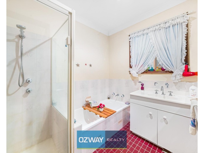 17/1 Dan Close, Gorokan NSW 2263