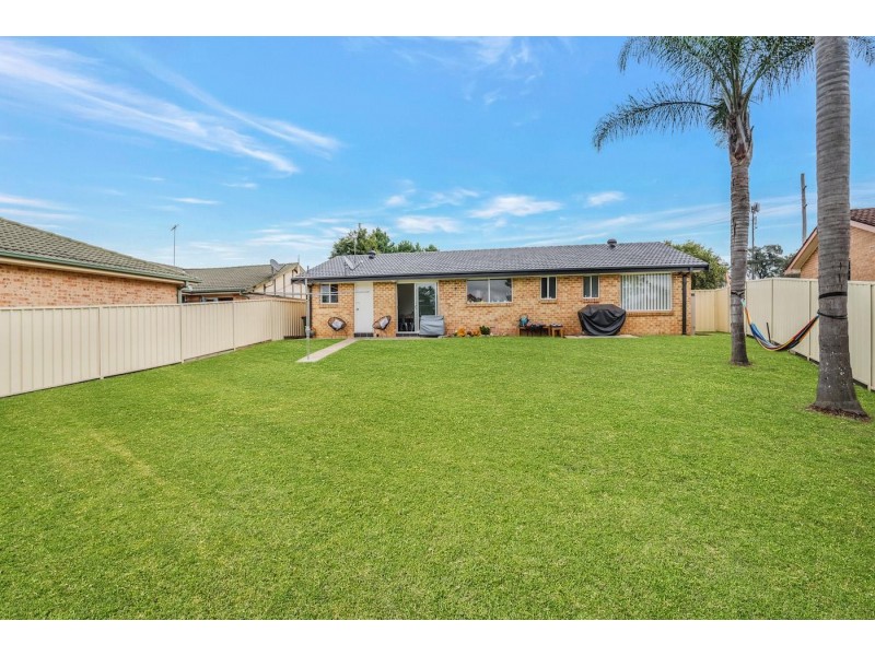 11 Karabul Road, St Helens Park NSW 2560