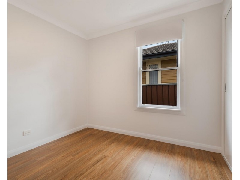 15 Nauru Crescent, Lethbridge Park NSW 2770