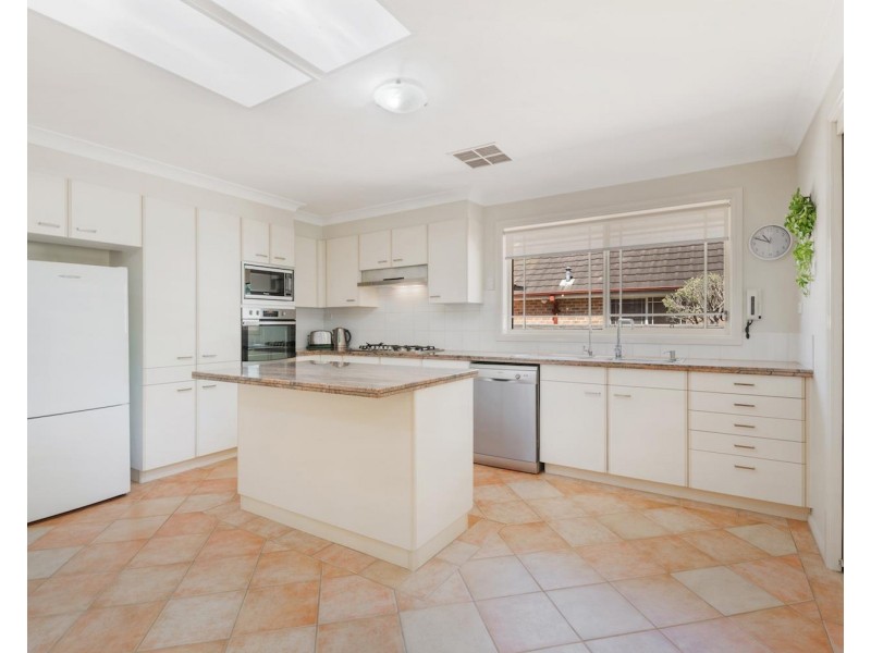 4 Hampshire Court, Cherrybrook NSW 2126