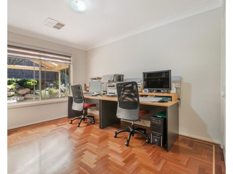 4 Hampshire Court, Cherrybrook NSW 2126