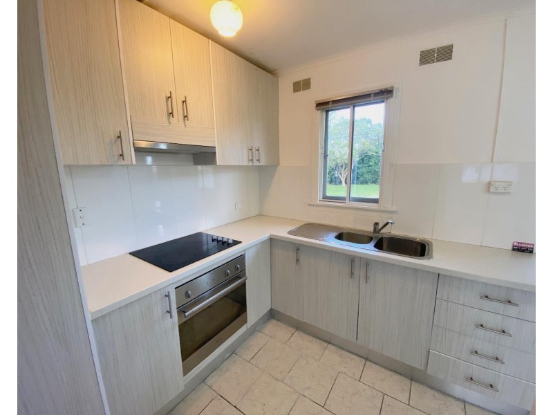 28 Quiros Avenue, Fairfield West NSW 2165