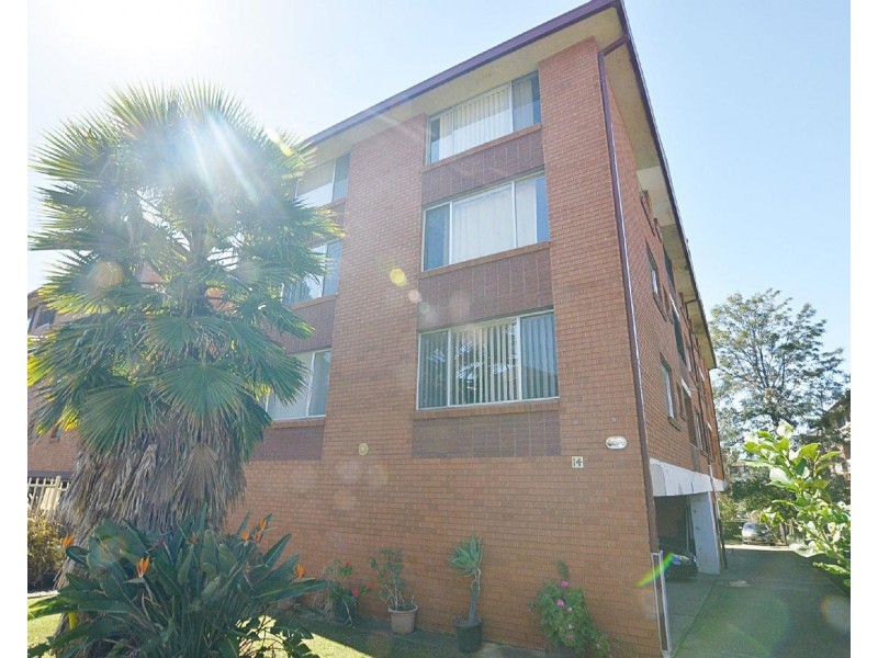 2/14 Forbes Street, Warwick Farm NSW 2170