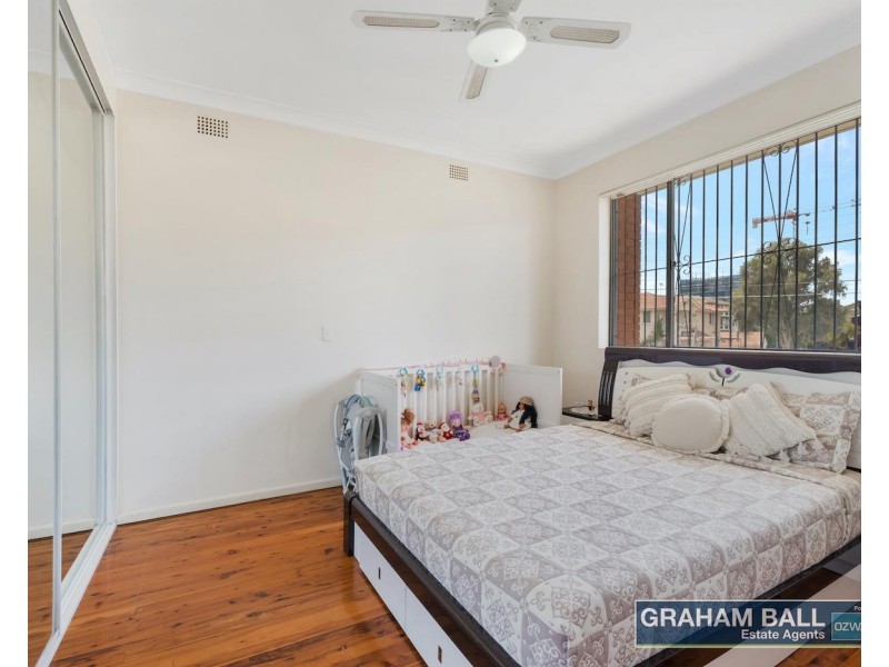 9 Thomas Street, Fairfield NSW 2165