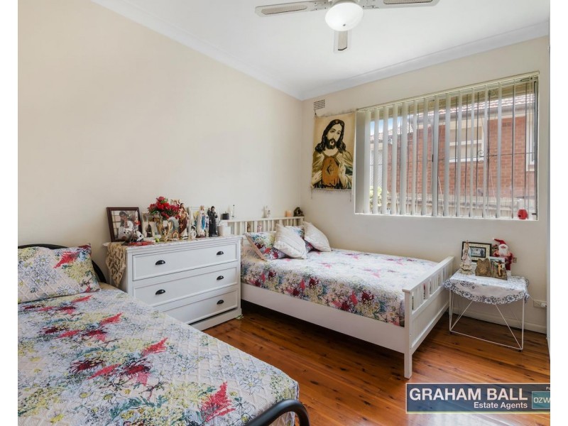 9 Thomas Street, Fairfield NSW 2165