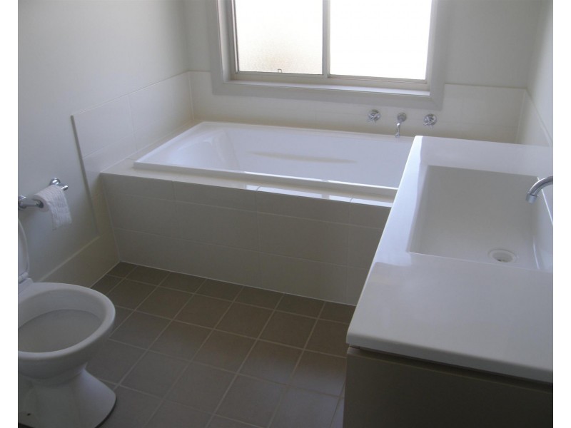 8 Bandicoot Drive, Woodcroft NSW 2767