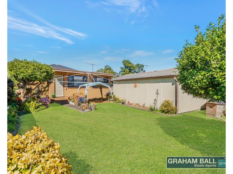 9 Goodacre Avenue, Fairfield West NSW 2165