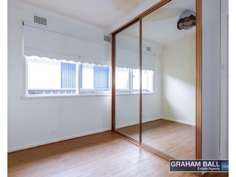 9 Goodacre Avenue, Fairfield West NSW 2165