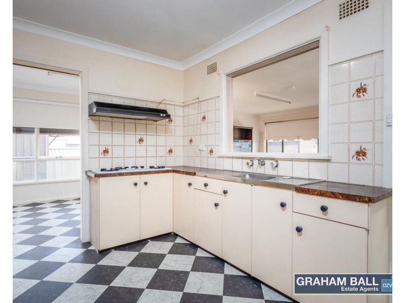 9 Goodacre Avenue, Fairfield West NSW 2165