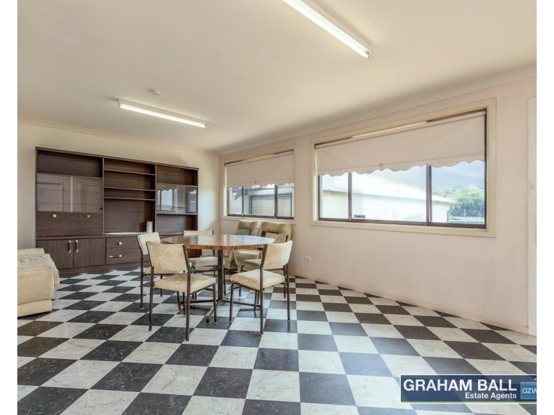 9 Goodacre Avenue, Fairfield West NSW 2165