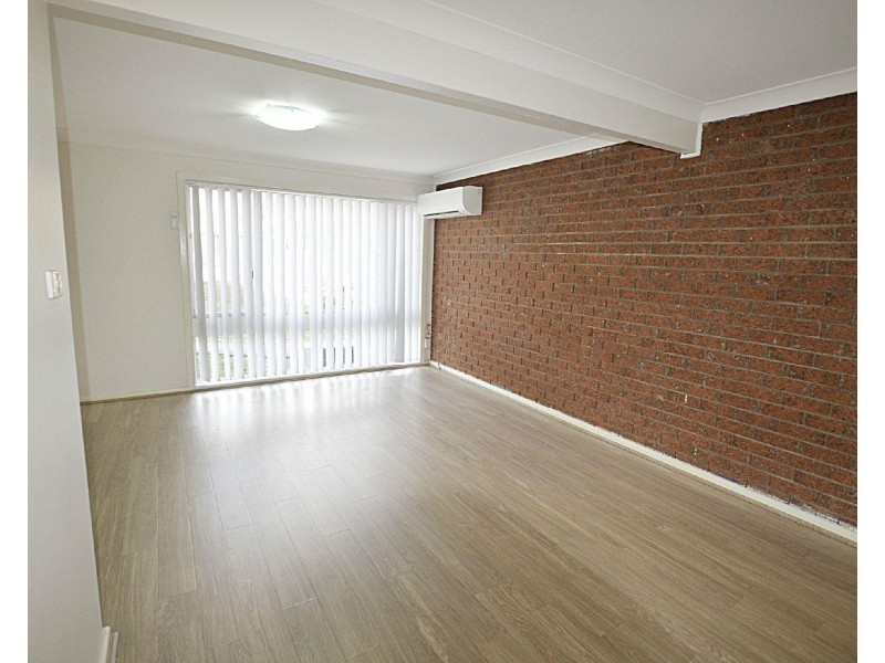 27/18 Westmoreland Road, Minto NSW 2566