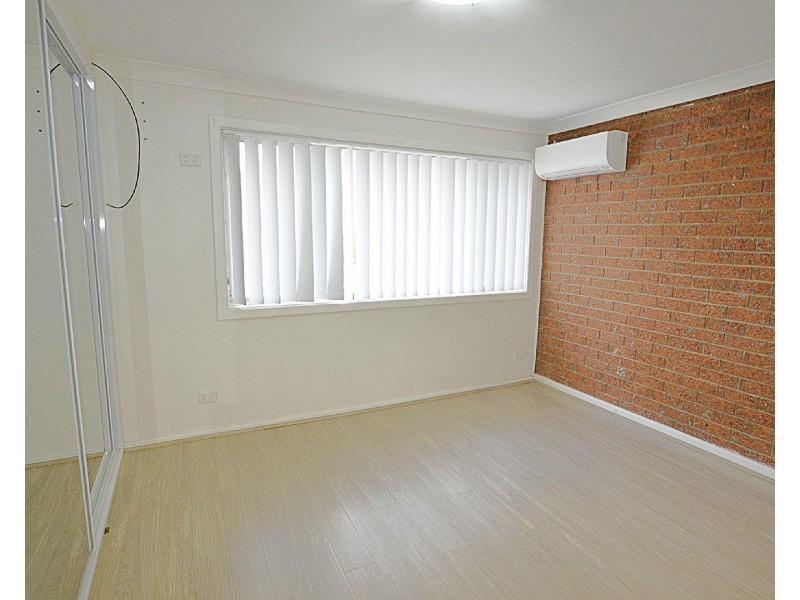 27/18 Westmoreland Road, Minto NSW 2566