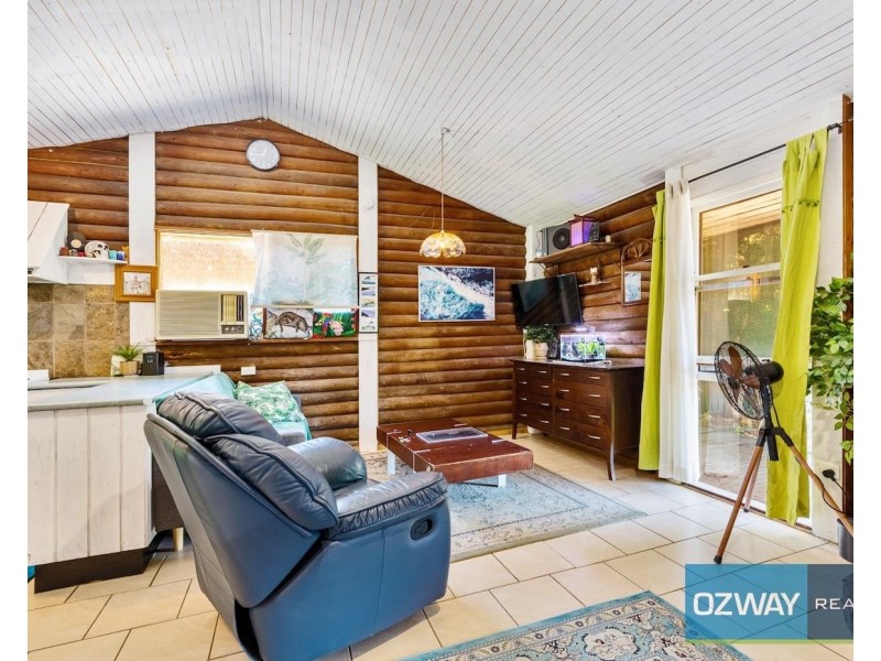 28 Elizabeth Bay Drive, Lake Munmorah NSW 2259