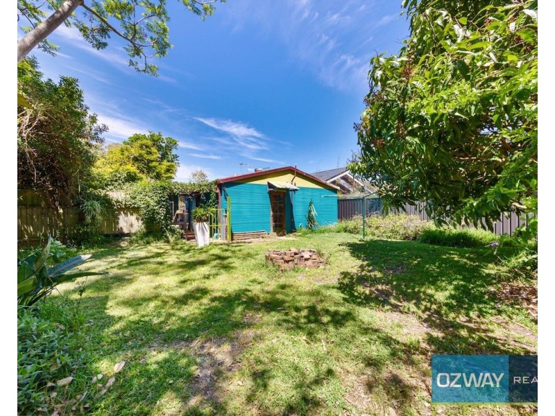 28 Elizabeth Bay Drive, Lake Munmorah NSW 2259