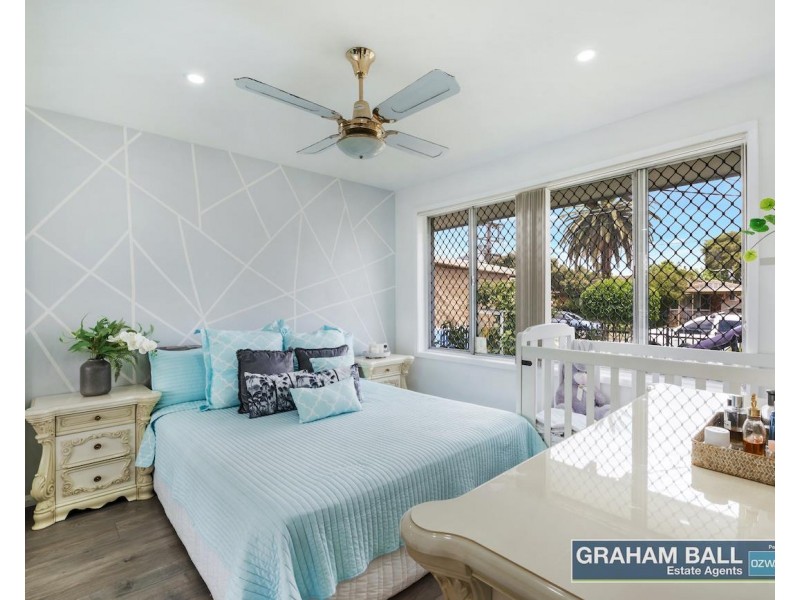 20 Kimberley Crescent, Fairfield West NSW 2165