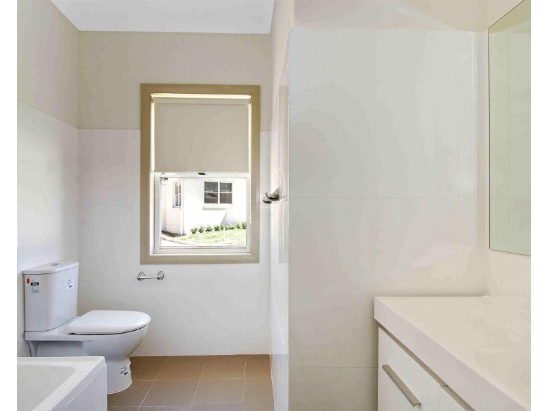 9/2-6 Hawkins  Street, Moss Vale NSW 2577