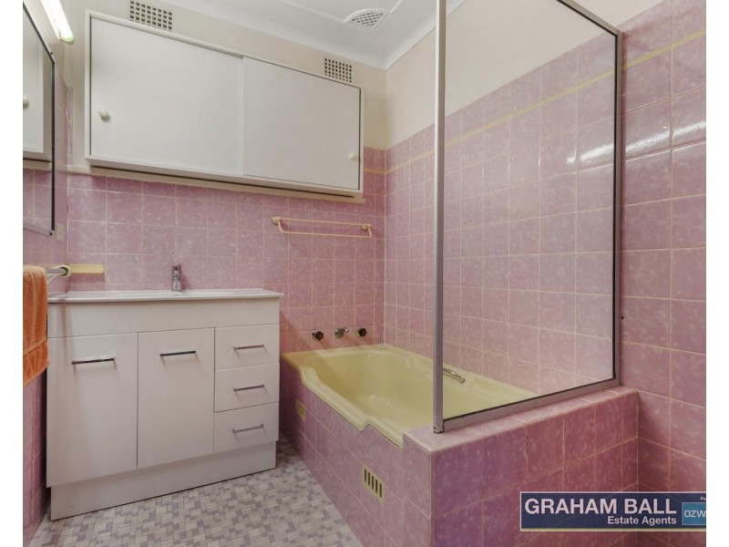 125 King Road, Fairfield West NSW 2165