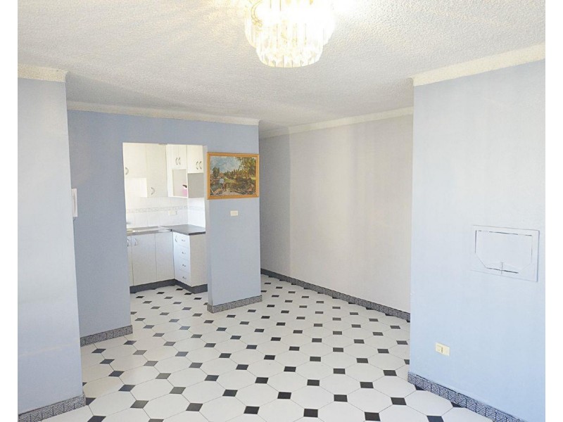 2/14 Forbes Street, Warwick Farm NSW 2170